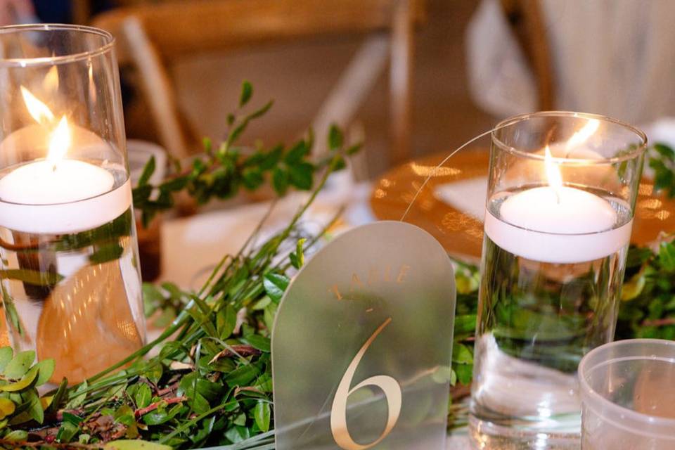Natural, rich decor
