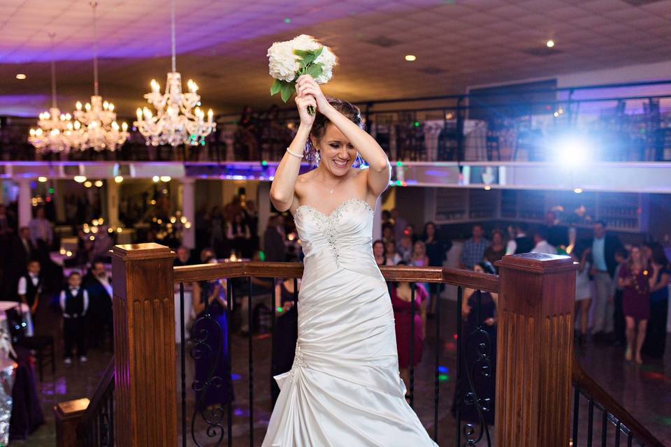 Bouquet toss