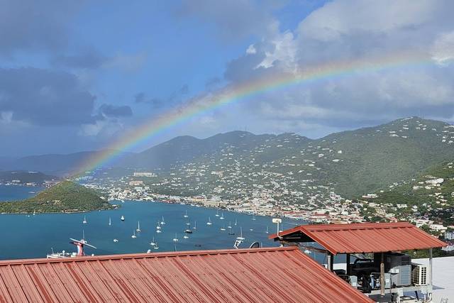 St. Thomas Chasing RainbowsRIU