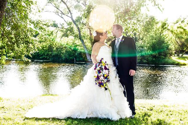 Bride and groom with sunflare