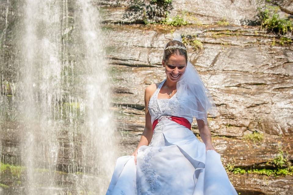 Trash the dress at the falls