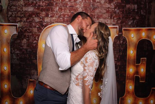 Photo Perfect Photobooth LLC