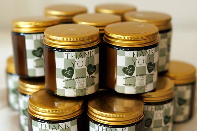 Custom Favors: 3.5oz candles