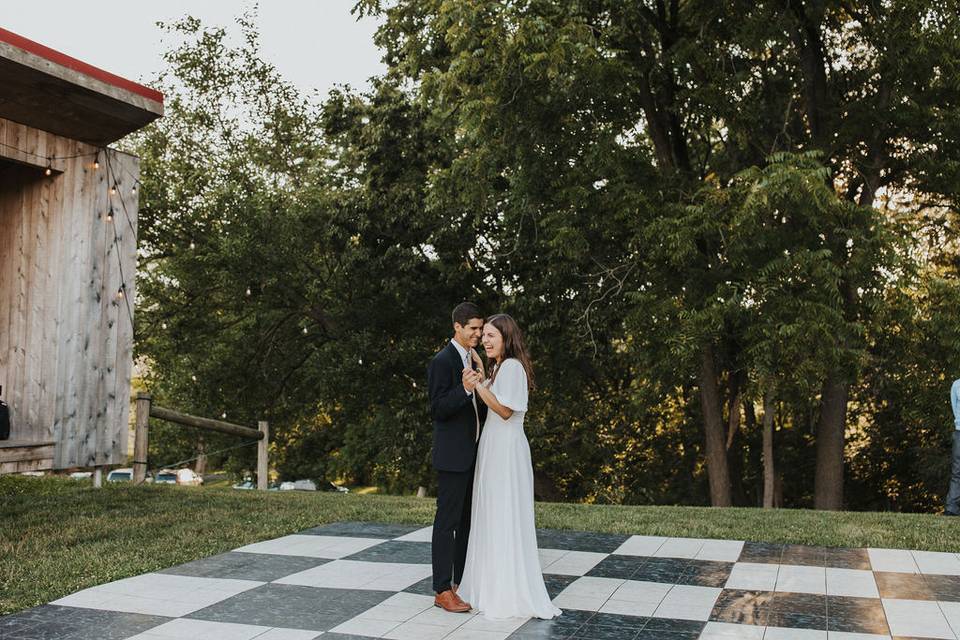 Outdoor First Dance