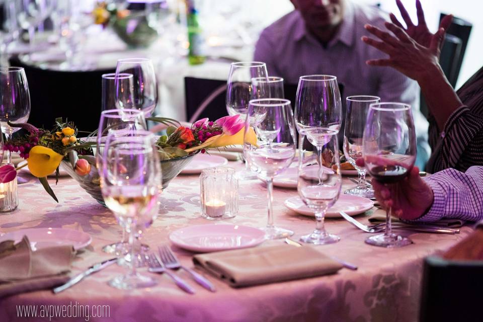 Table arrangement