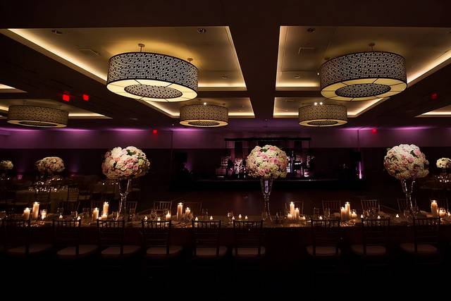 Head table and purple uplights