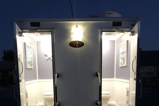 Restroom trailer