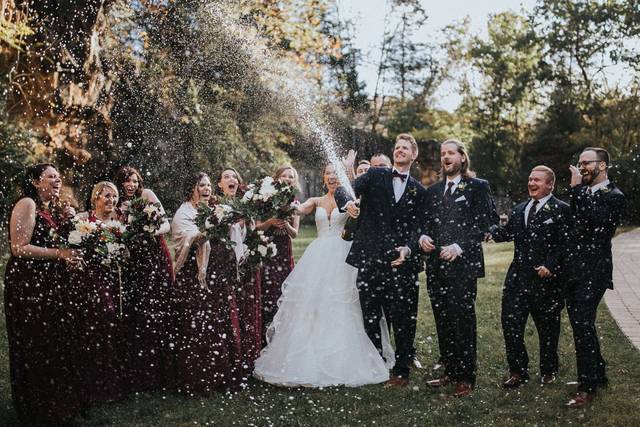 Wedding party fun! - Kelsey Shea Photography