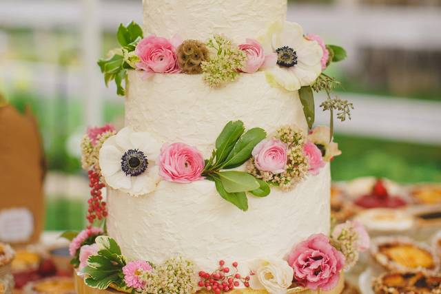 BAKED. - Wedding Cakes - Seattle, WA - WeddingWire