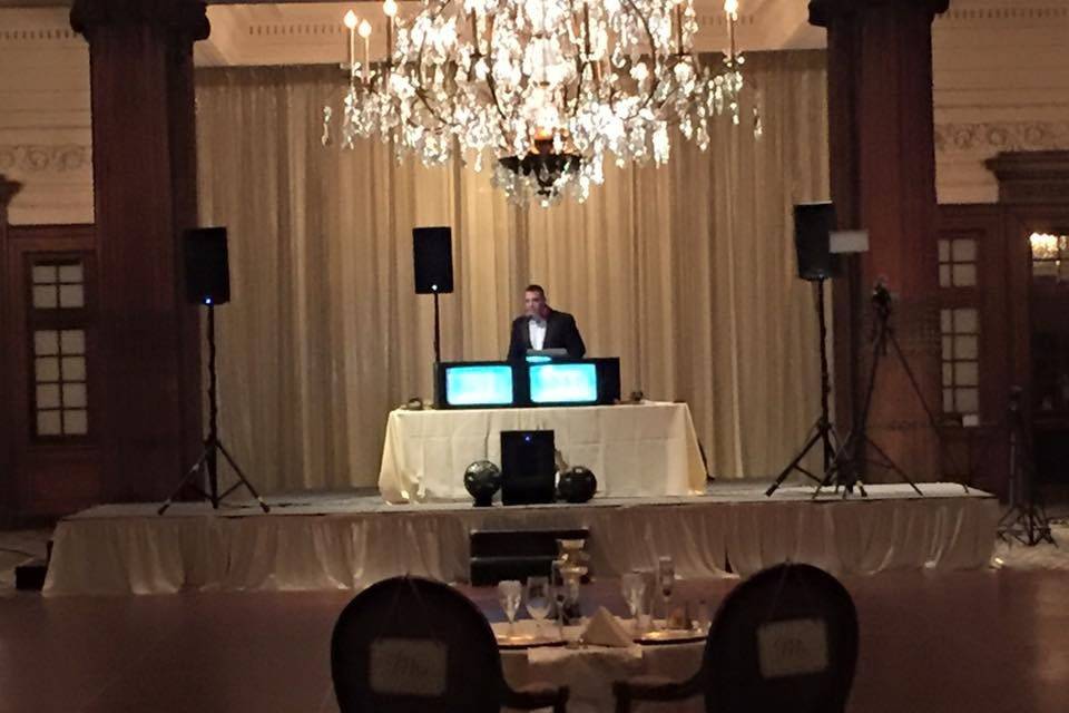 Wedding DJ