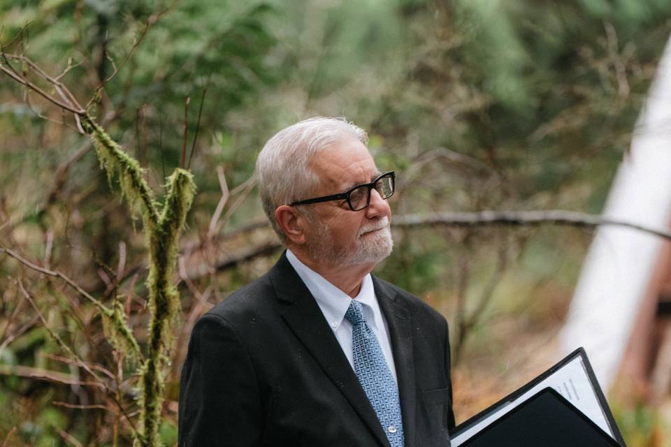 Don Krause officiant