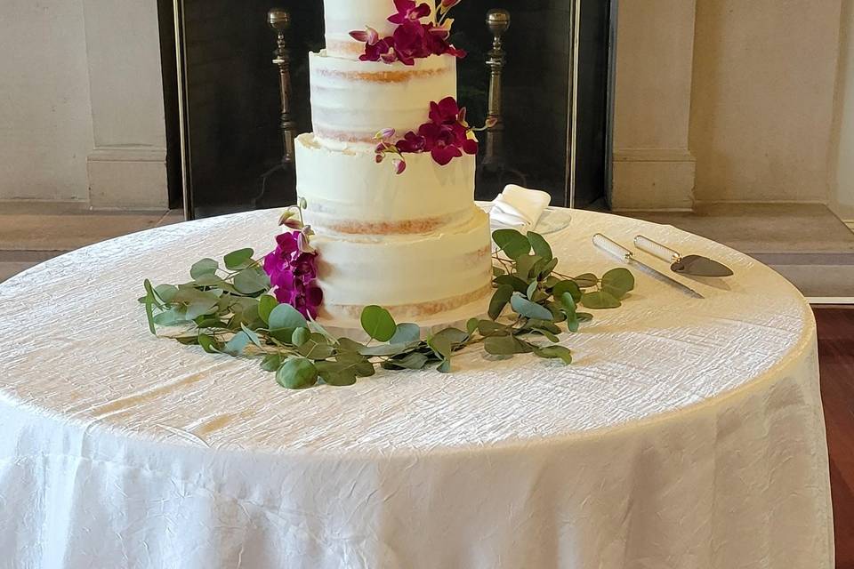 Wedding Cake Table