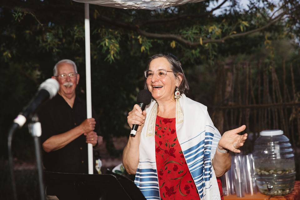 Singing the wedding blessings