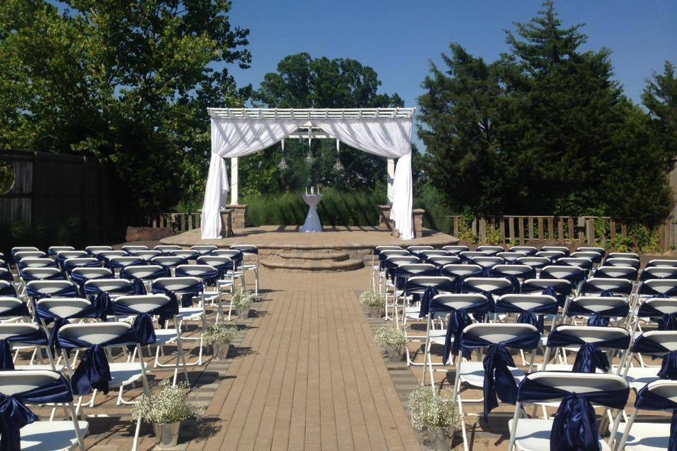 Outdoor wedding ceremony venue