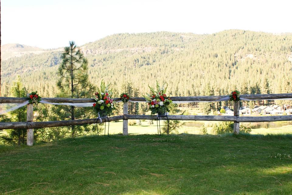 Plumas Pines Golf Resort lawn