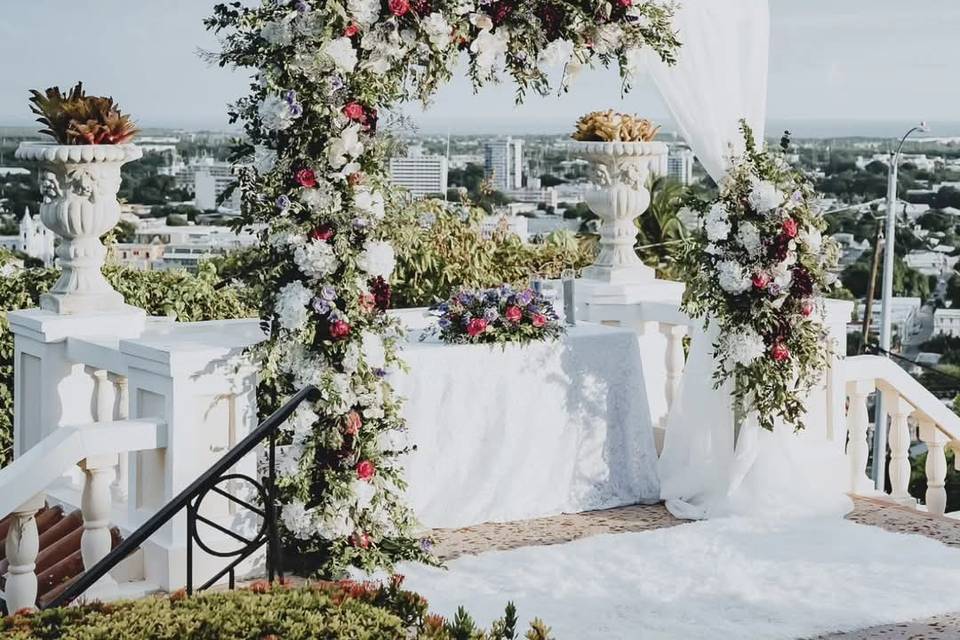 Asymetrical ceremony area