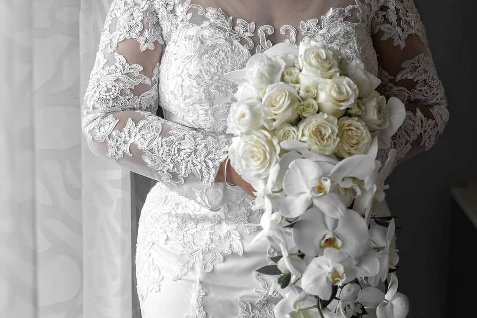 Cascade style bouquet