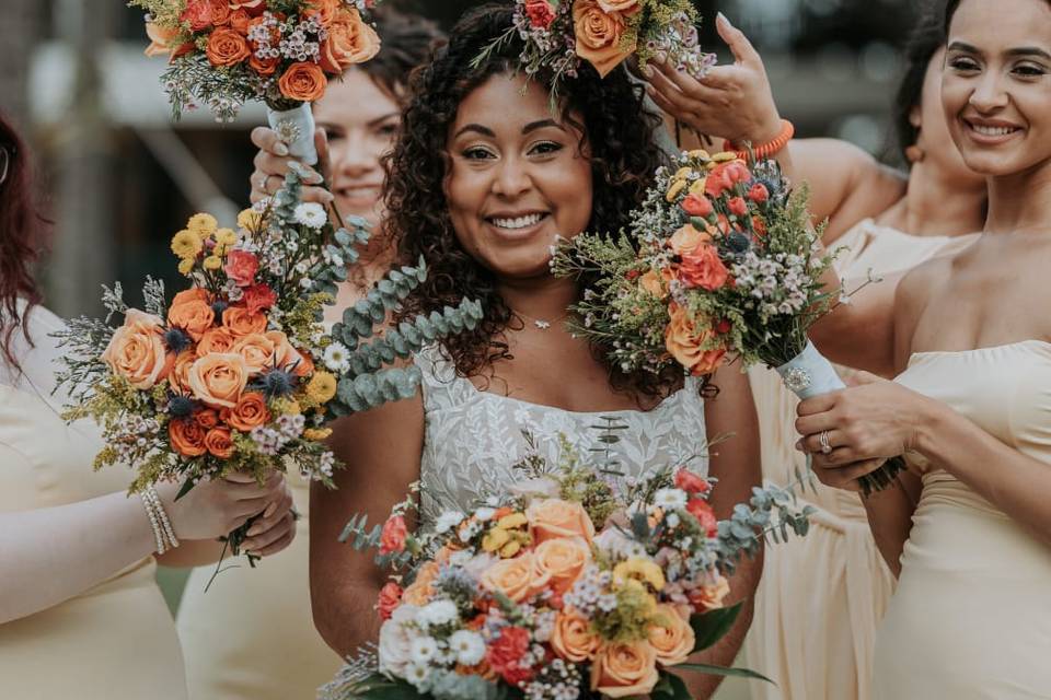 Bride and bridemaids bouquets