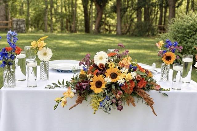 Sweetheart table