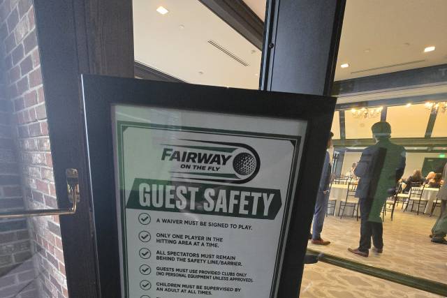 03-fairway-country-club-guest-safety-signage.jpg