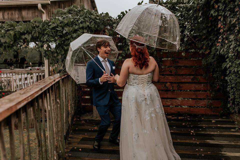 Rainy wedding day at Owen Farm