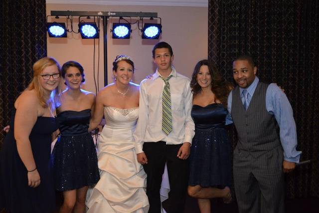 Pictures with the wedding party