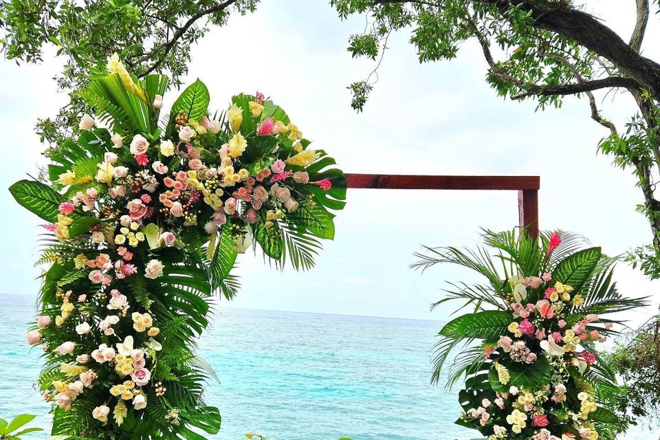 Gorgeous Flowers Co-Draxhall Ltd