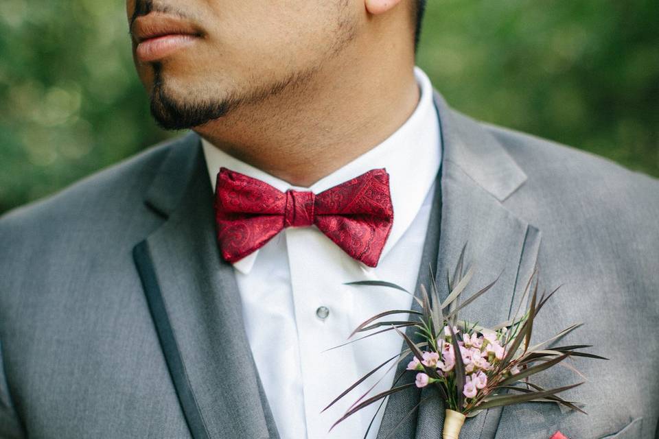Boutonniere with agonis