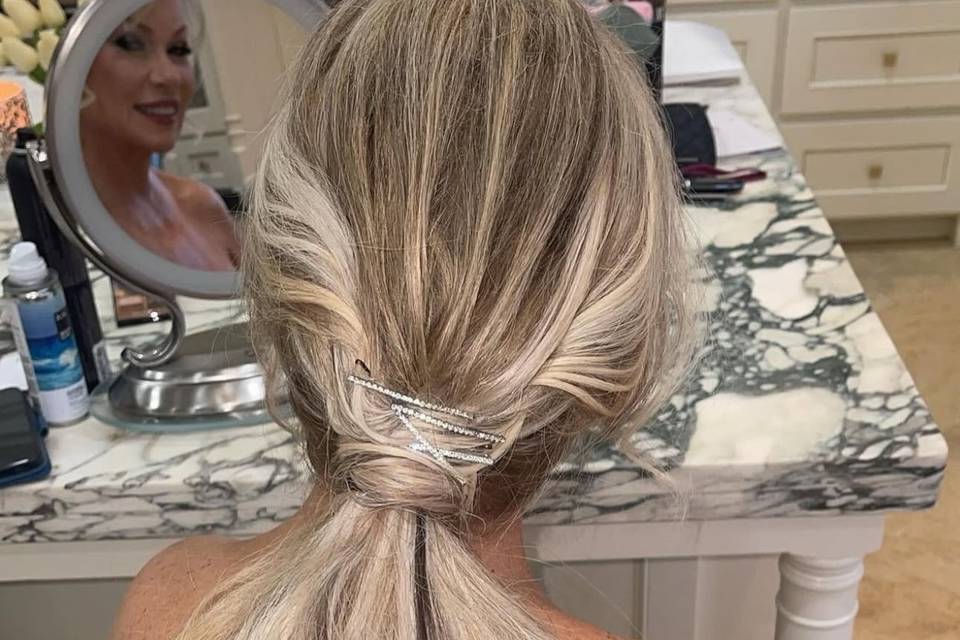 Lee Graves Salon