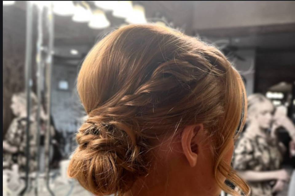 Lee Graves Salon
