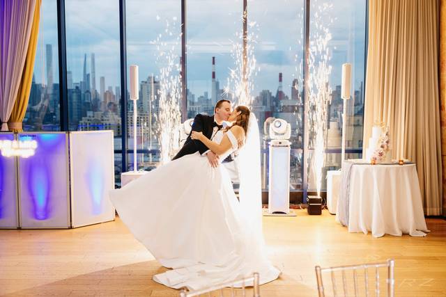 Vista Penthouse Ballroom & Sky Lounge