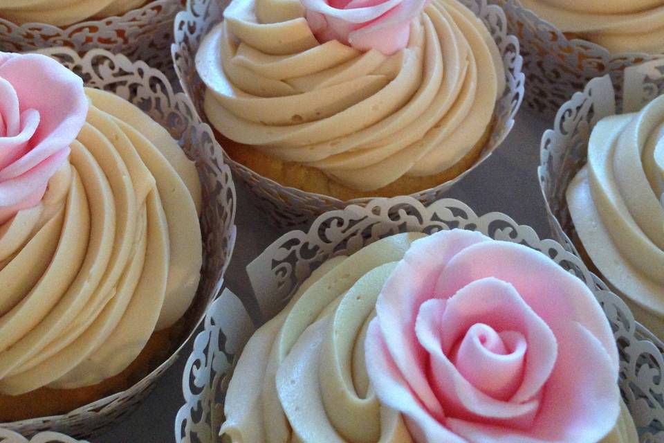 Salted Caramel Cupcakes with Pink Sugar Roses