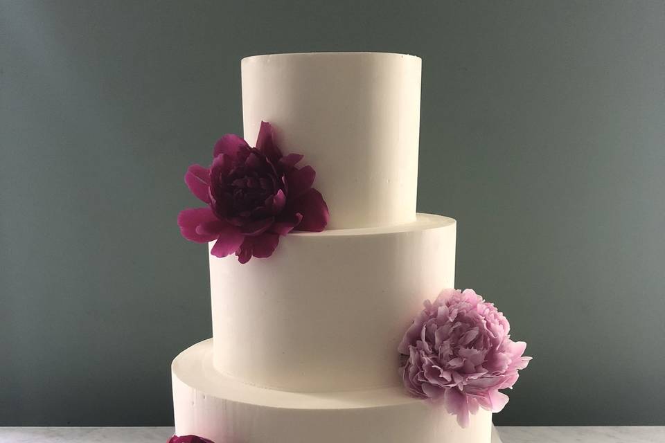 Clean Lines Buttercream Cake