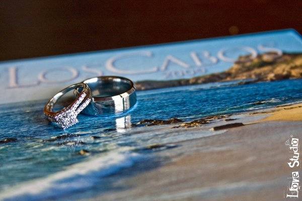 Llove Studio Photography