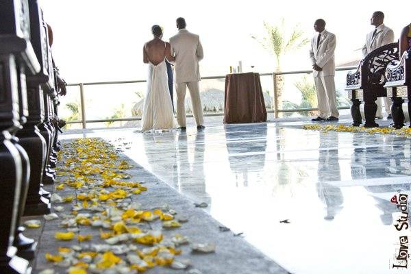 Llove Studio Photography