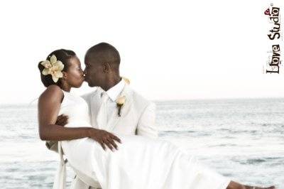 Llove Studio Photography