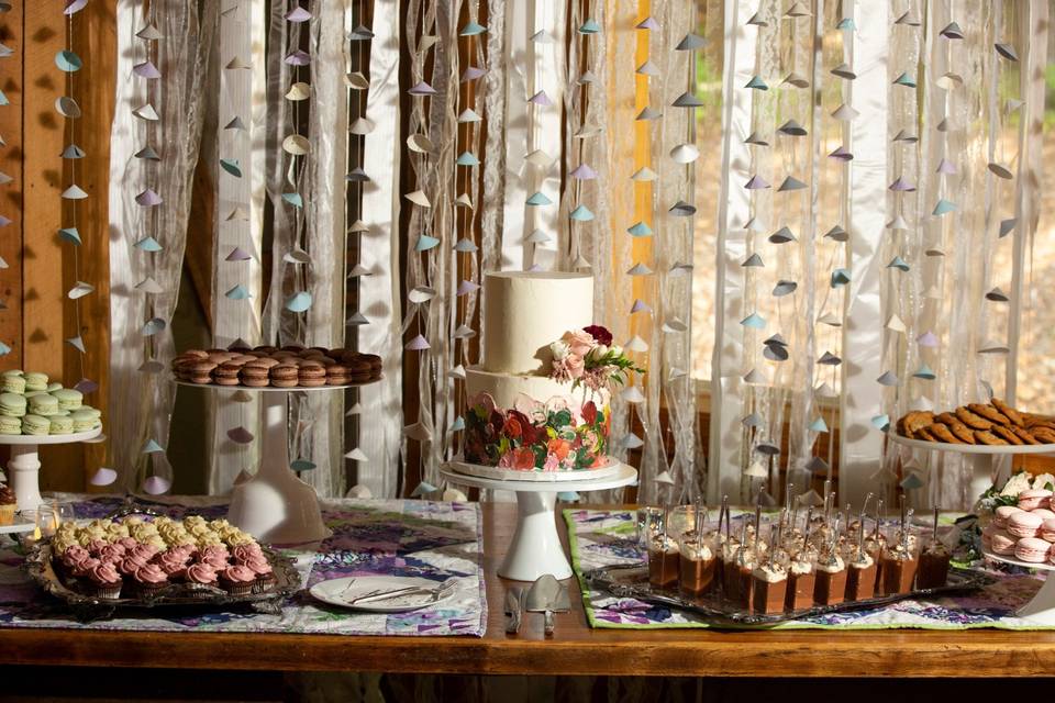 Cake table