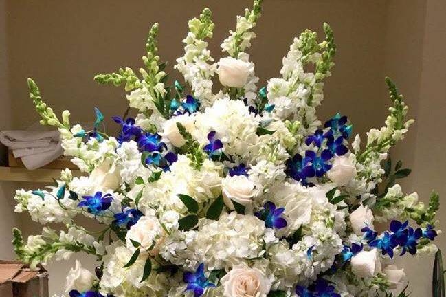 White and blue bouquet