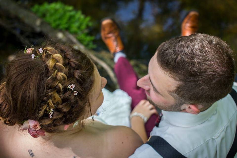 Love Me Knot Weddings