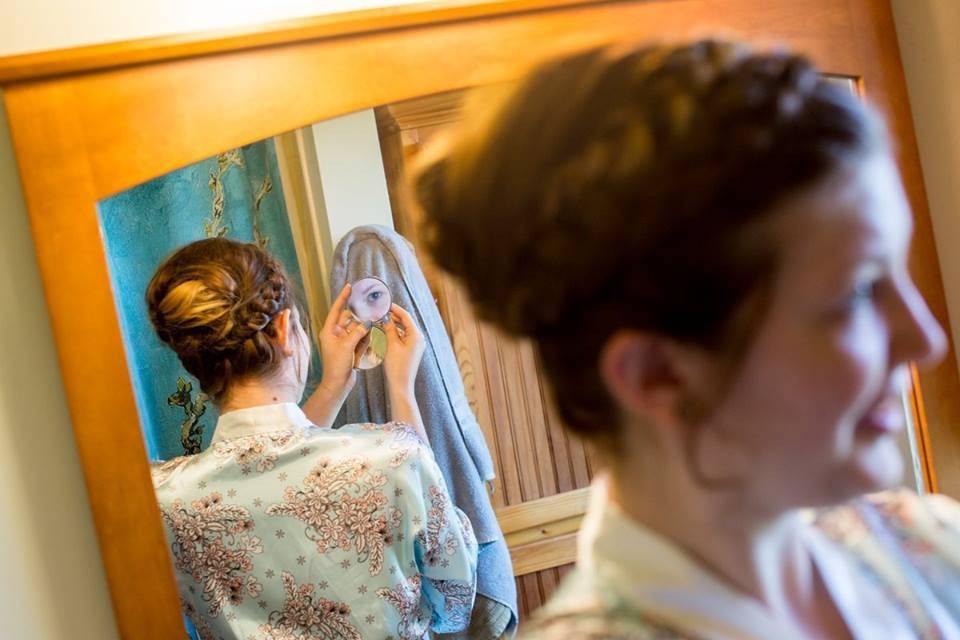 Love Me Knot Weddings