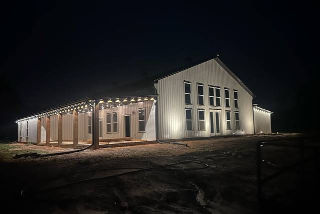 WHITE EXTERIOR LIGHTS