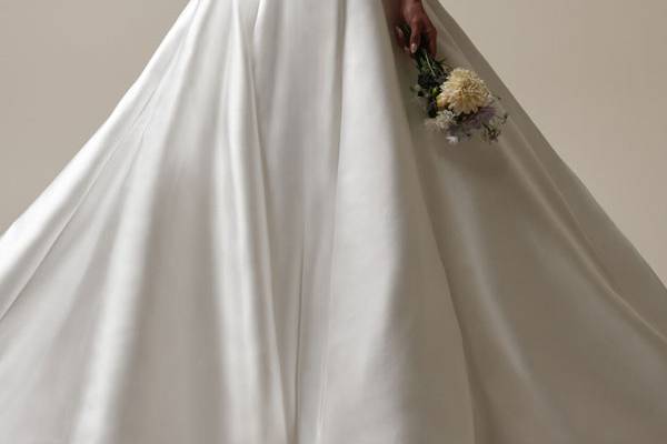 Ball gown wedding dresses