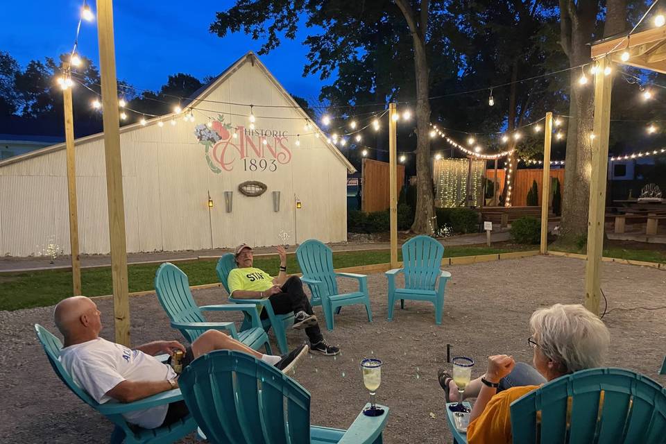 Fire pit and grill hang space