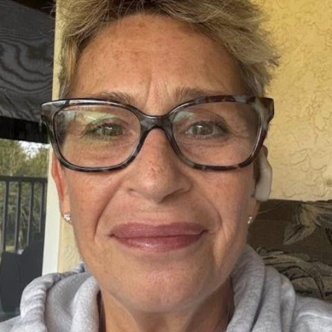 Jennifer Manzo