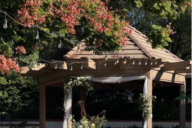 Joannie’s Florals & Events