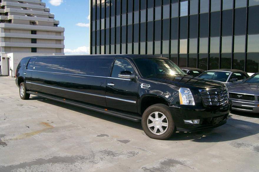 Long black limo