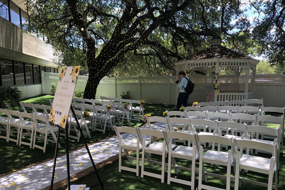 Jupiter gardens ceremony