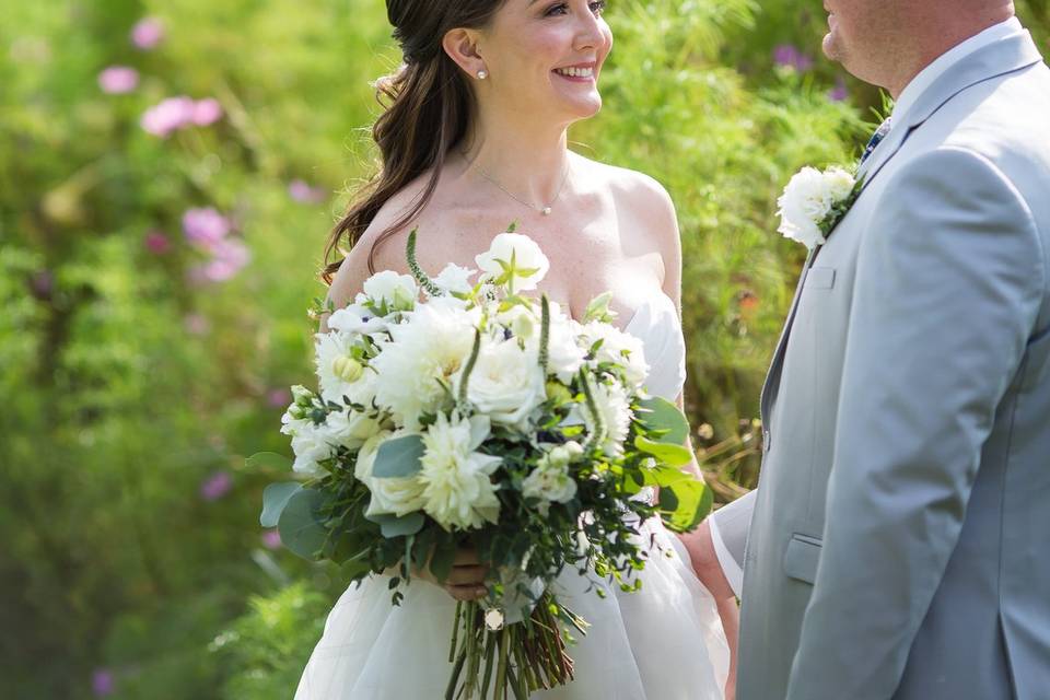 Matching Bouquet & Boutonniere