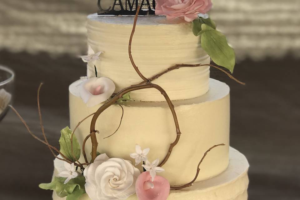 4 tiered wedding cake