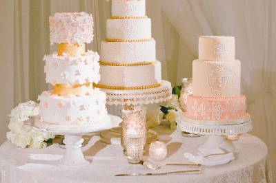 Multiple layered wedding cakes